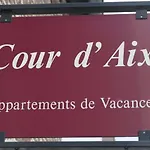 Couette-café Cour D'aix