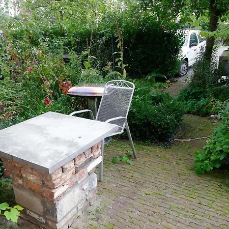 Cour D'aix Bed & Breakfast