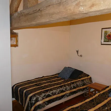 Couette-café Cour D'aix