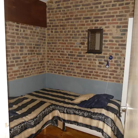 Bed & Breakfast Cour D'aix 3*