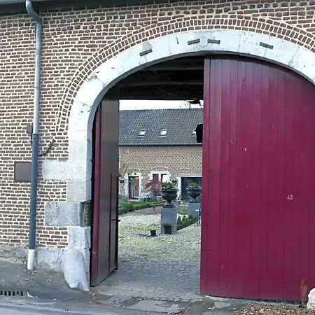 לינה וארוחת בוקר Cour D'aix