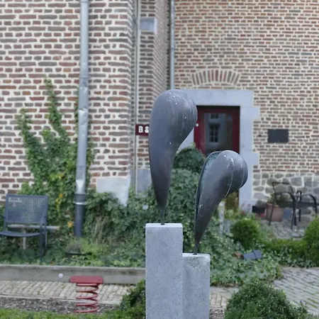 Cour D'aix Bed & Breakfast