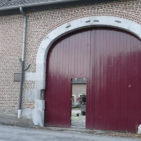 Bed & Breakfast Cour D'aix 3*