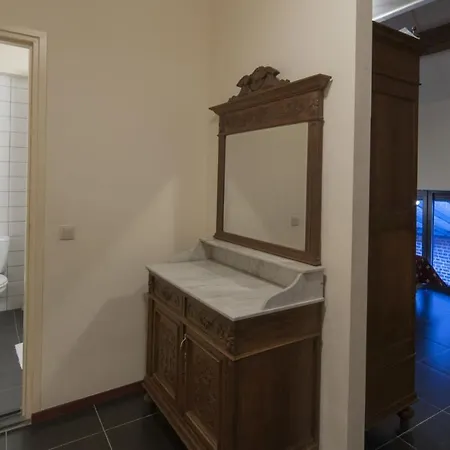 Cour D'aix فندق مبيت وإفطار 3*