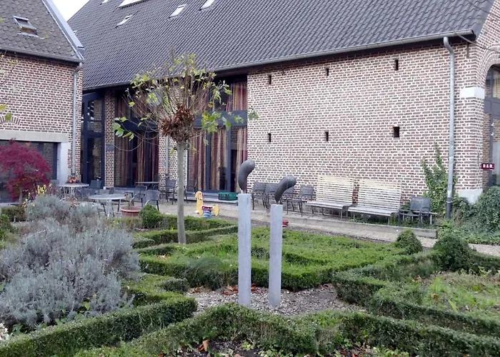 Couette-café Cour D'aix Richelle