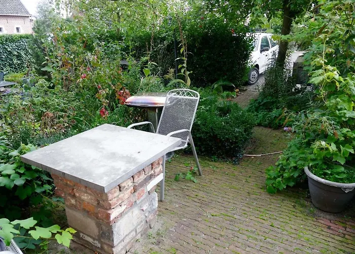 Cour D'aix Couette-café