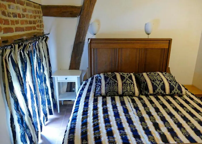 Cour D'aix Couette-café Richelle