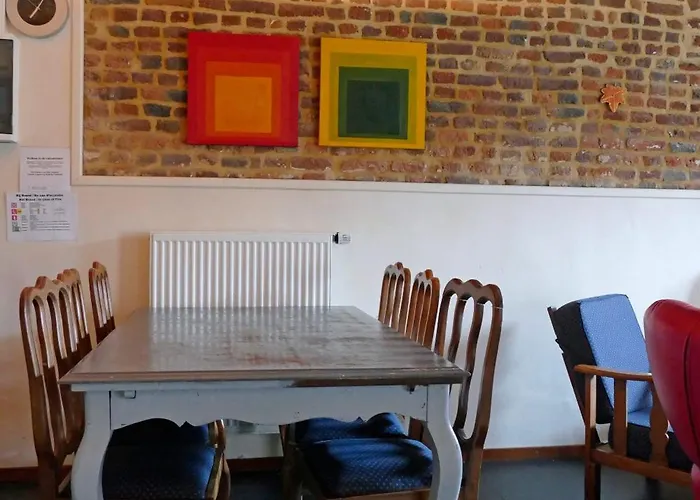 Cour D'aix Couette-café Richelle