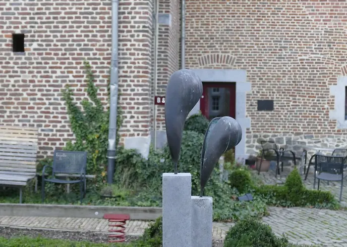 Cour D'aix Couette-café