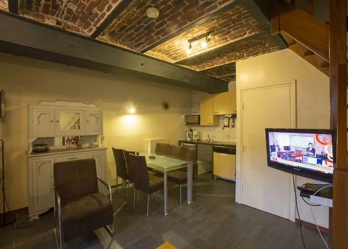 Cour D'aix Couette-café