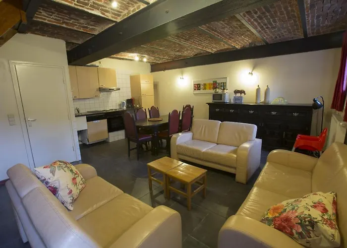 Cour D'aix Couette-café 3*